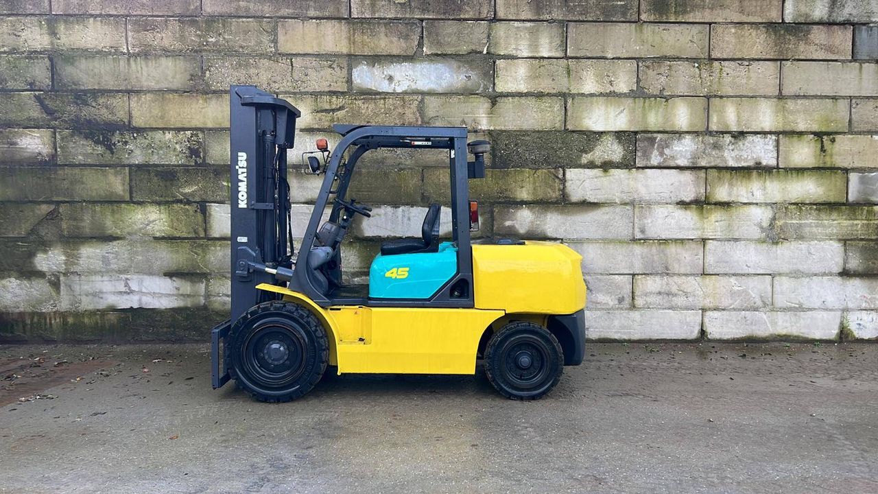 Forklift Komatsu FD45T-8 Diesel 4500kg