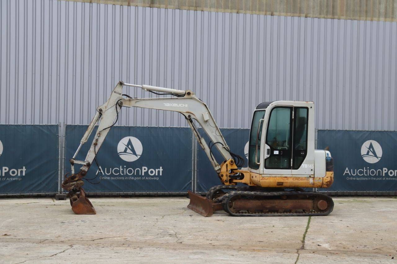 Crawler excavator Takeuchi TB145 Diesel 27.9kW 2000