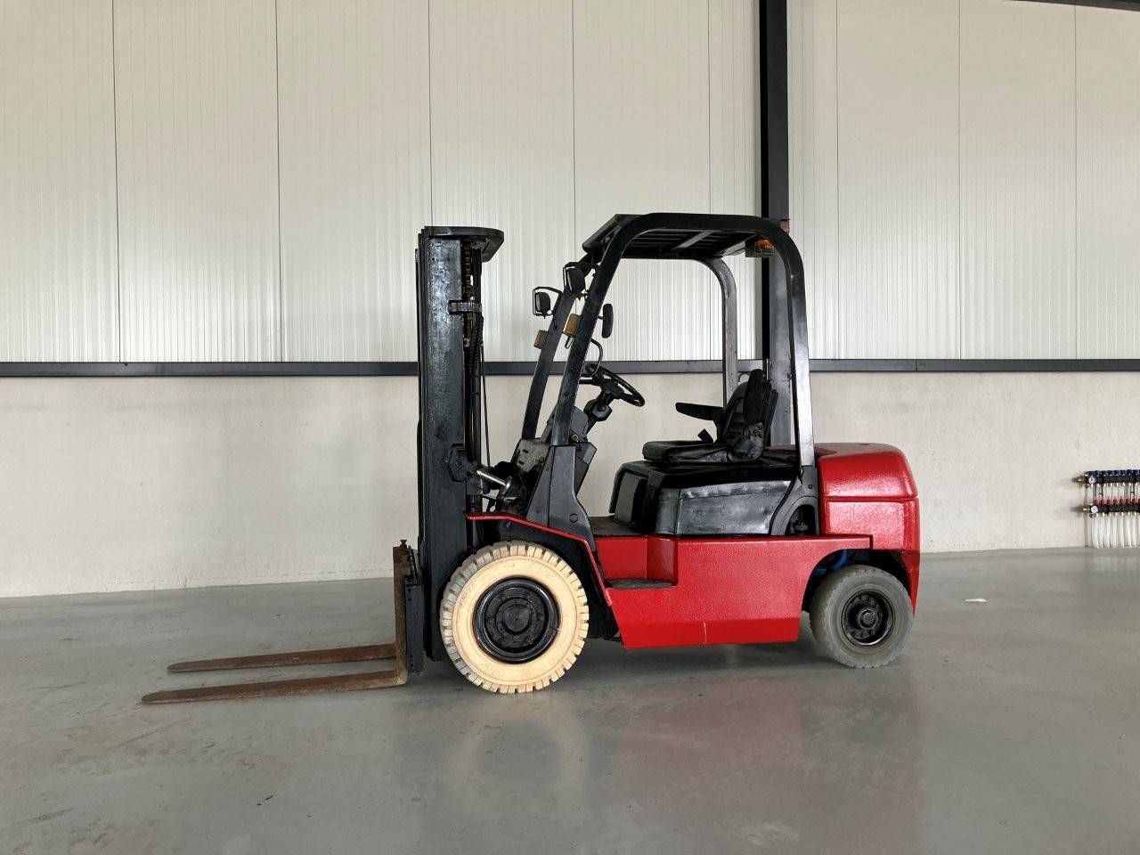 Forklift Hangcha CPCD25N Diesel 2500kg 4.3m 2008