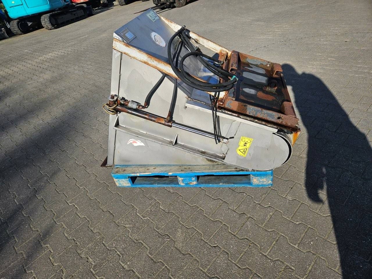 Front bucket AP RVS 2000 with Schaffer connection