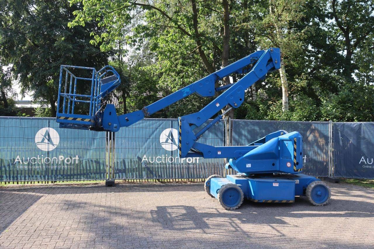 Piattaforma aerea articolata elettrica JLG N40ELECTRIC 14,1 m 1998 (Margin)