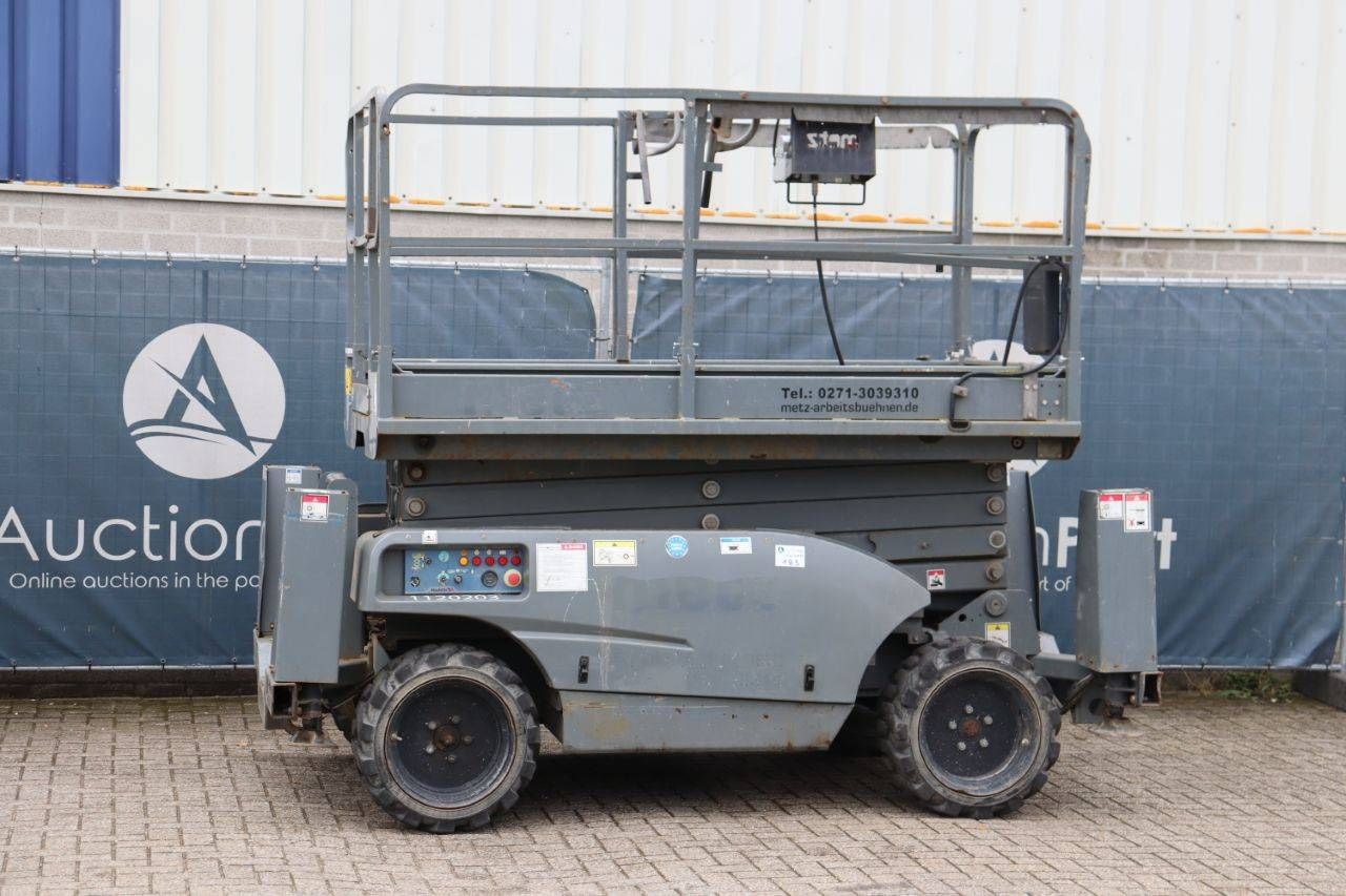 Scissor lift Haulotte Compact 12DX Petrol 8.0m 2017