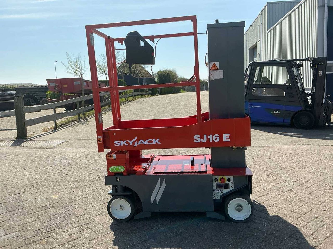 Mast lift Skyjack SJ16 E Electric 6.75m 2022