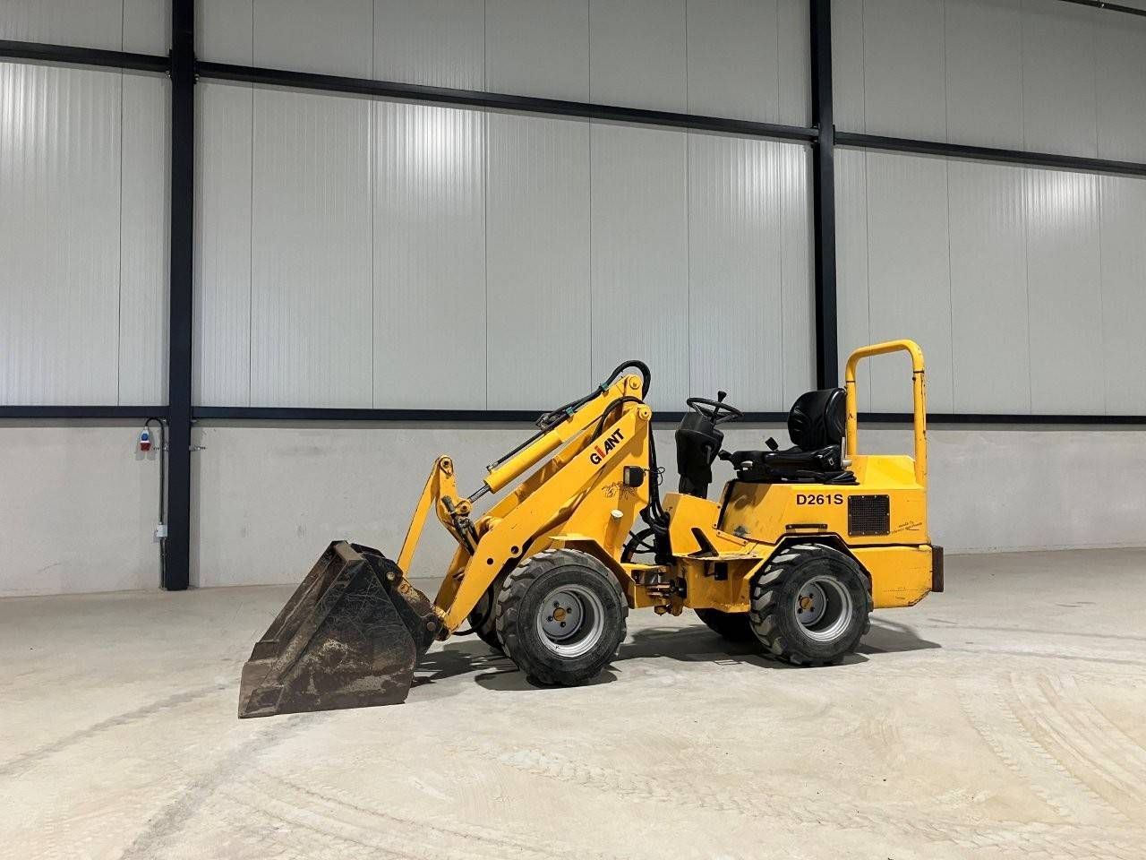 Articulated loader Giant D261S Diesel 2002