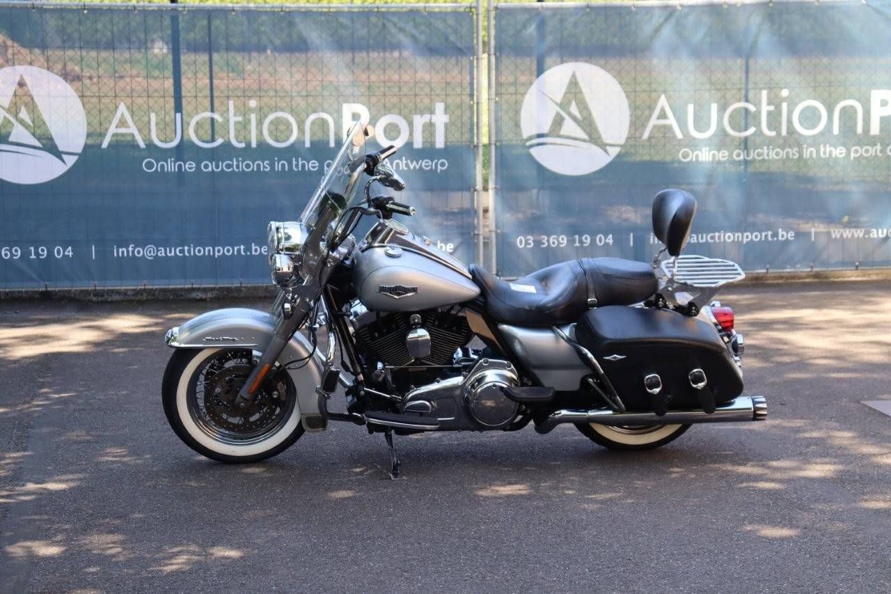 Motorcycle Harley-Davidson Road King Classic Petrol 2013