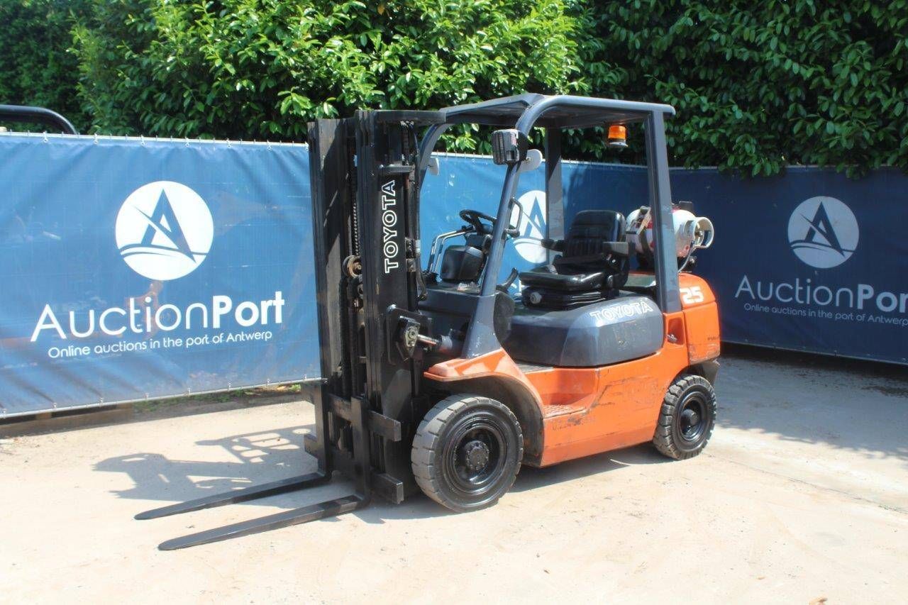 Forklift Toyota 7FGF25 LPG 2500kg 