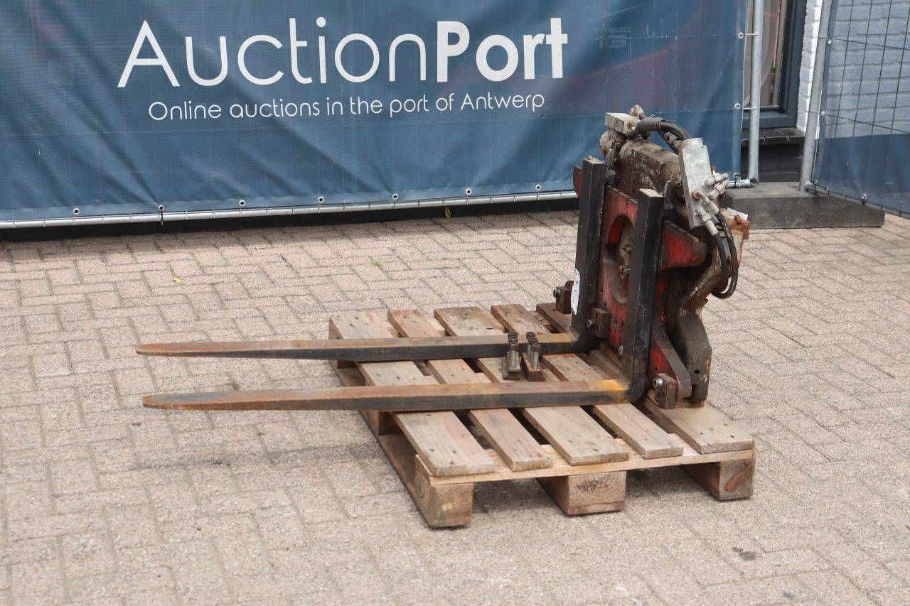 Automatic fork adjuster