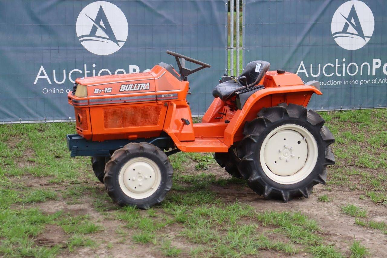 Mini trattore Kubota B1-15 Bulltra Diesel 15 CV
