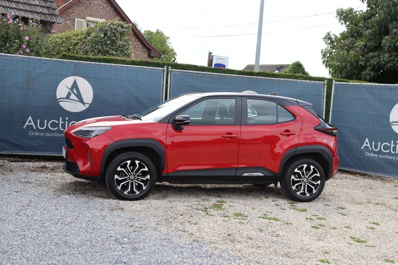 SUV Toyota Yaris Cross Hybrid 92hp (Margin)