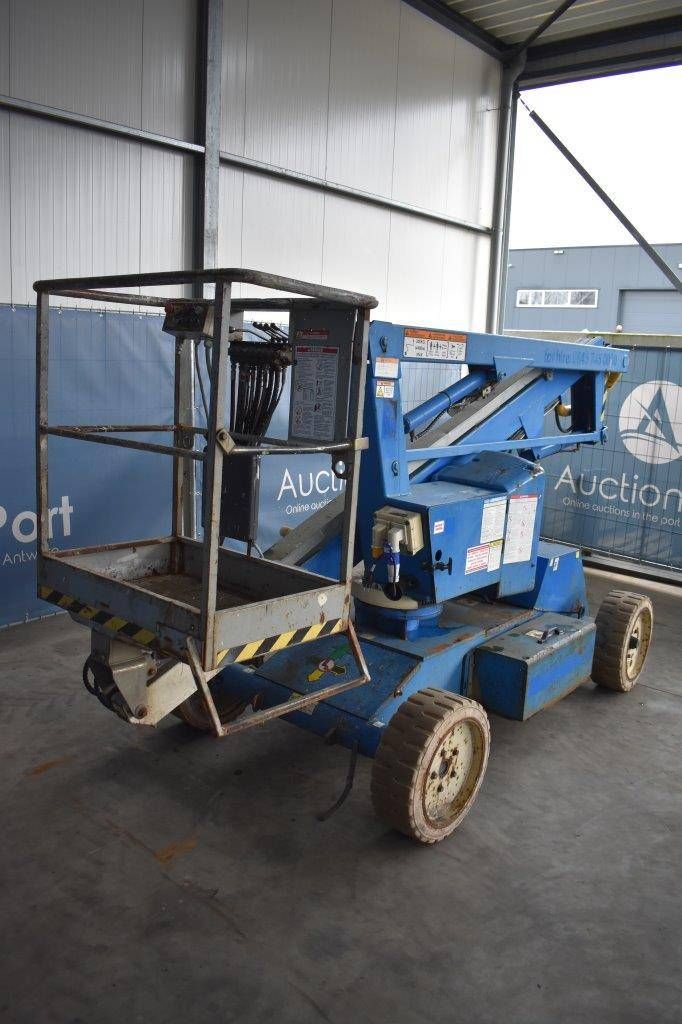 Knikarmhoogwerker Nifty HR12 Diesel + Elektrisch 12.2m