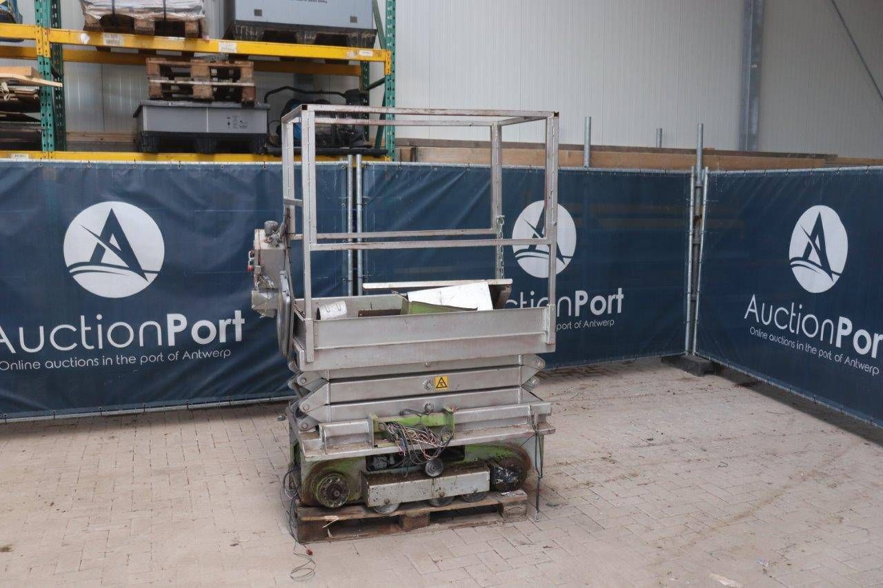 Scissor lift electric