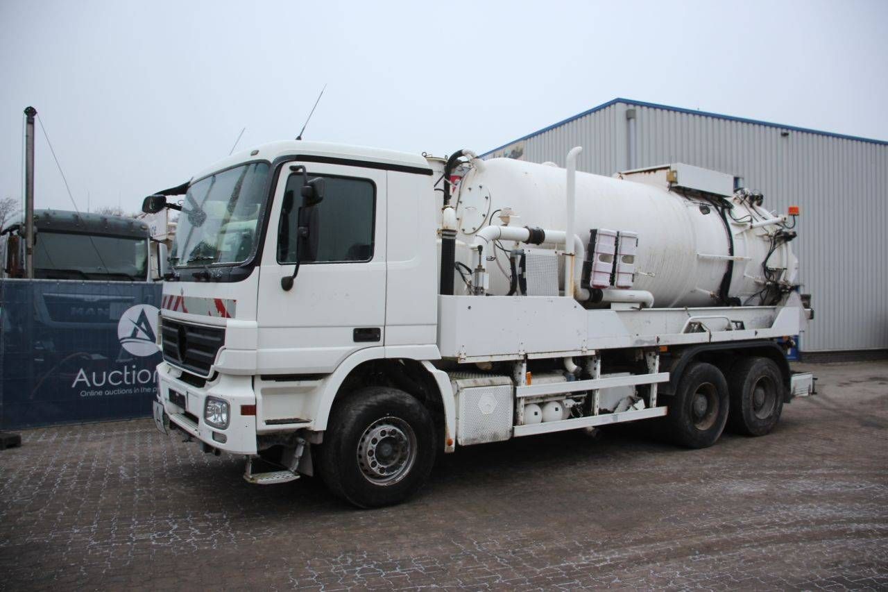 Vacuum Tank Truck Mercedes-Benz 930.24 Diesel 2008