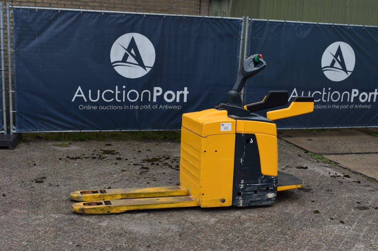 Pallet truck Jungheinrich ERE 225 Electric 2500kg