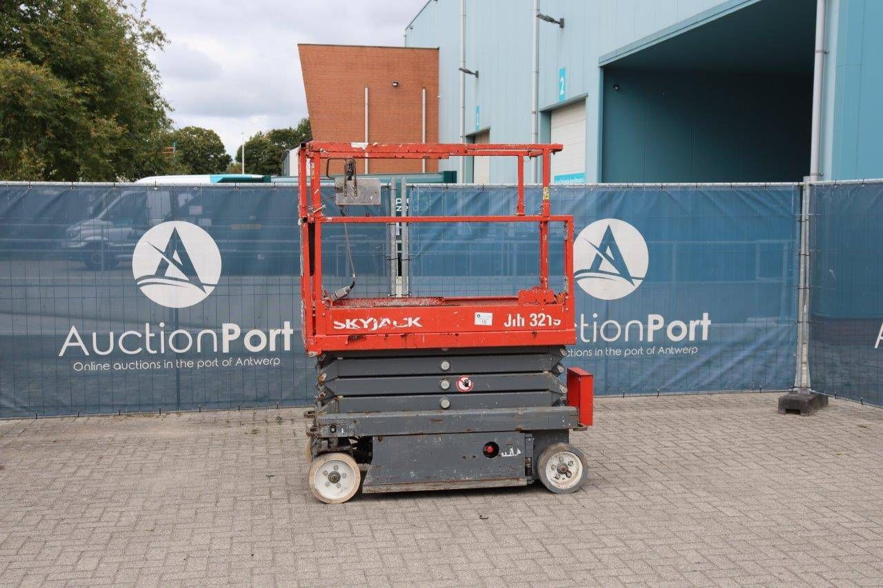 Scissor lift Skyjack SJIII 3219 Electric 227kg 7.79m