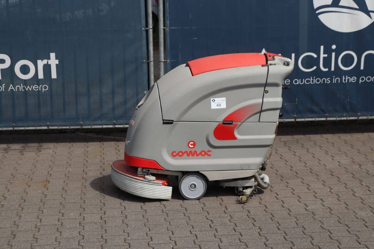 Scrubbing machine Comac Simpla 55Bt Electric 2013