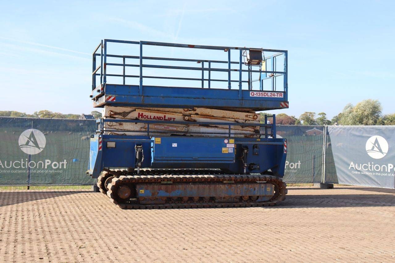 Nacelle élévatrice à ciseaux sur chenilles Holland Lift Monostar Q-135DL24-TR Diesel 35,9 kW 750 kg 16 m 2007
