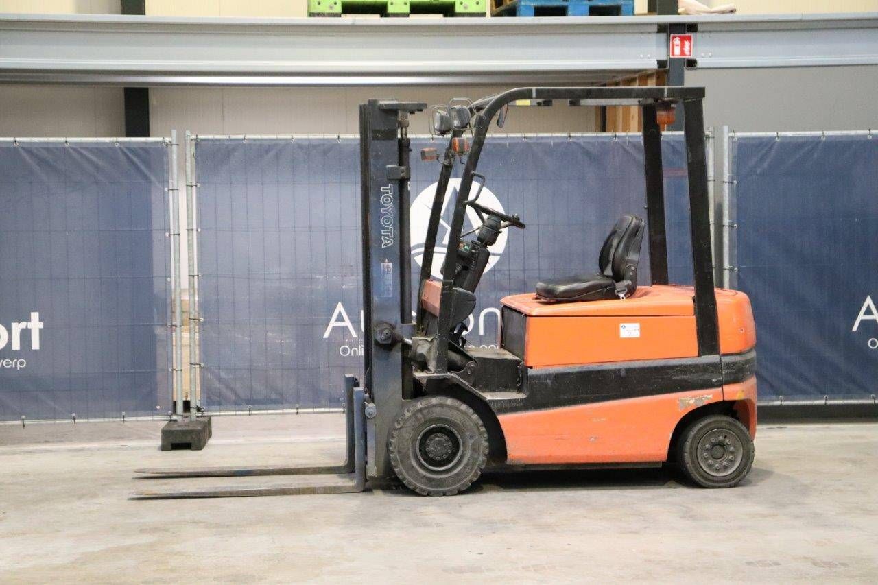 Forklift Toyota FBMF25 Electric 2500kg 3.3m 1998