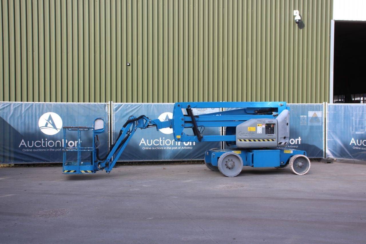 Genie Z-40/23N RJ Electric Articulating Boom Lift 14.32m 2014