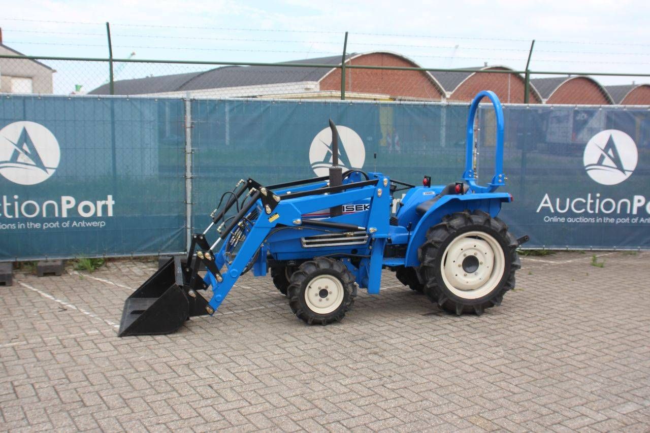 Mini trator Iseki TU1700F a diesel de 17 hp com chassi dianteiro recondicionado