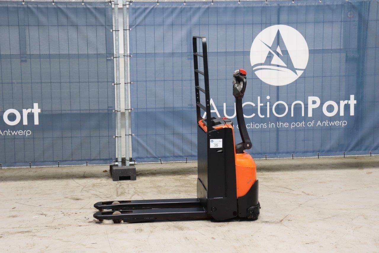 Pallet truck BT LWE140 Electric 1400kg 2014