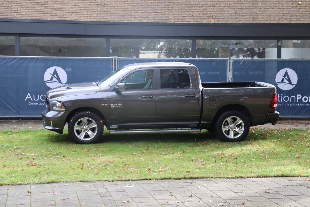 Pick-up Dodge RAM 1500 Petrol/LPG 402hp 2019