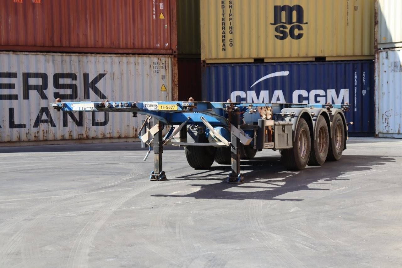 Container chassis Groenewegen 20/30ft ADR 2001