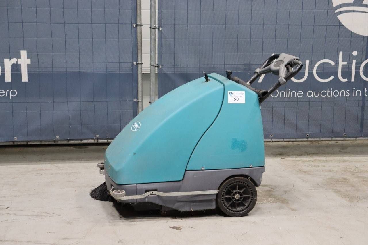 Scrubber Tennant Electric
