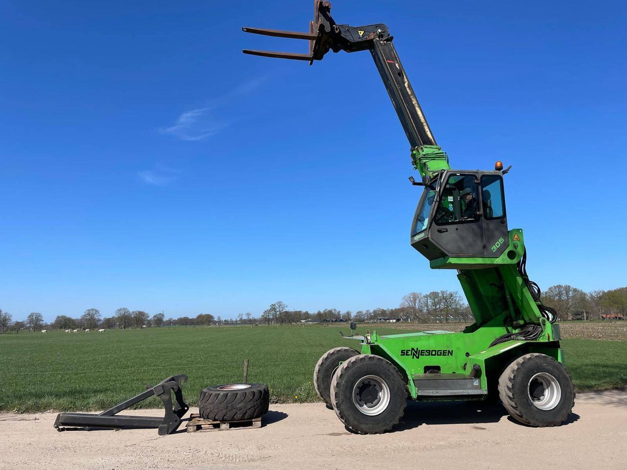 Sennebogen 305 Diesel Telehandler 9000mm 2005