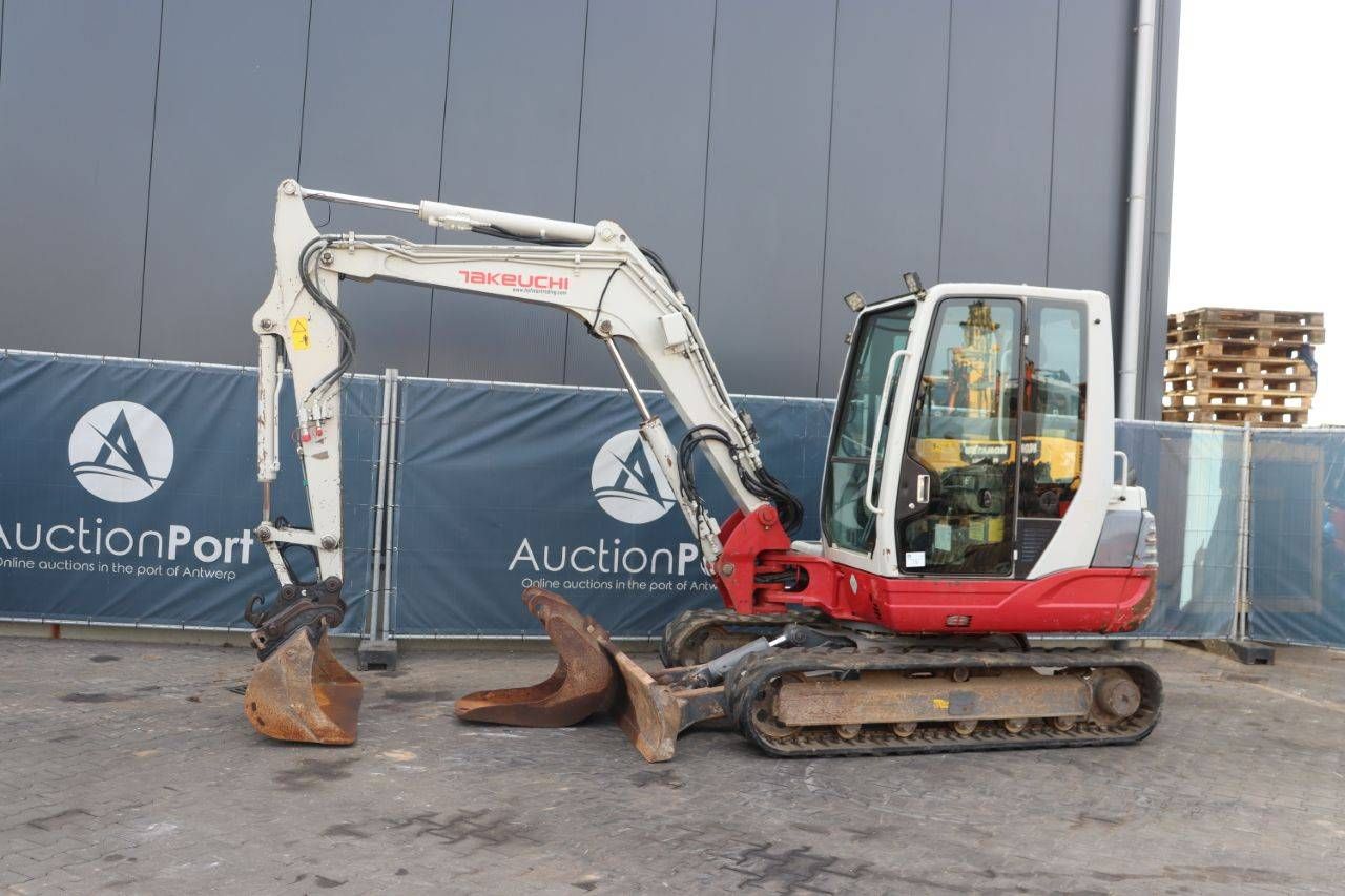 Crawler excavator Takeuchi TB285 Diesel 2017