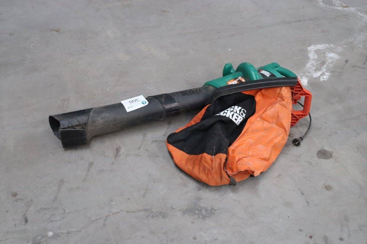 Leaf vacuum Black&amp;Decker GWS350 Electric 1800W
