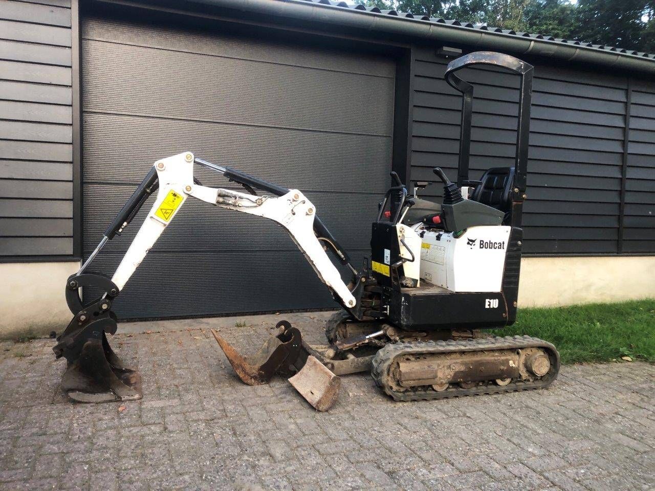 Mini digger Bobcat E10*AAEM Diesel 2011