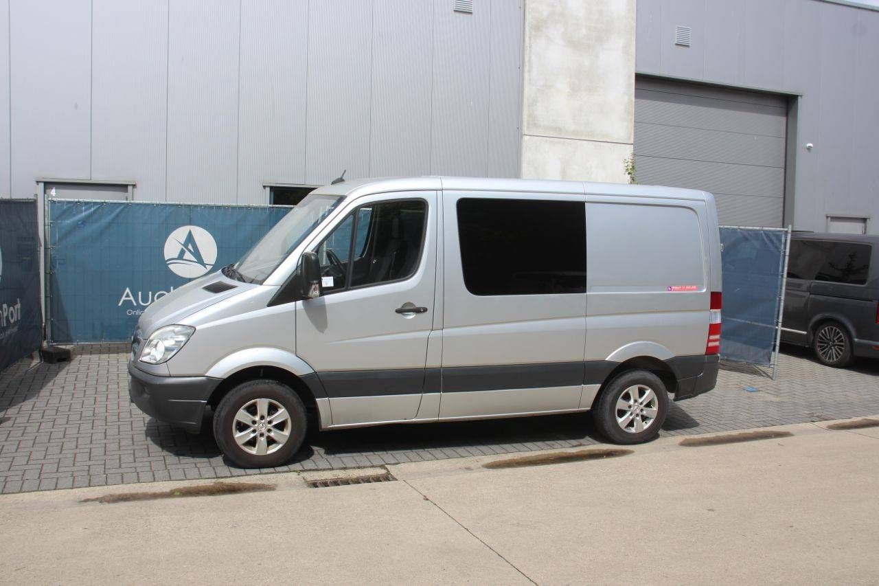 Mercedes-Benz Sprinter 210 CDI Diesel 95hp Van 2010 (Margin)
