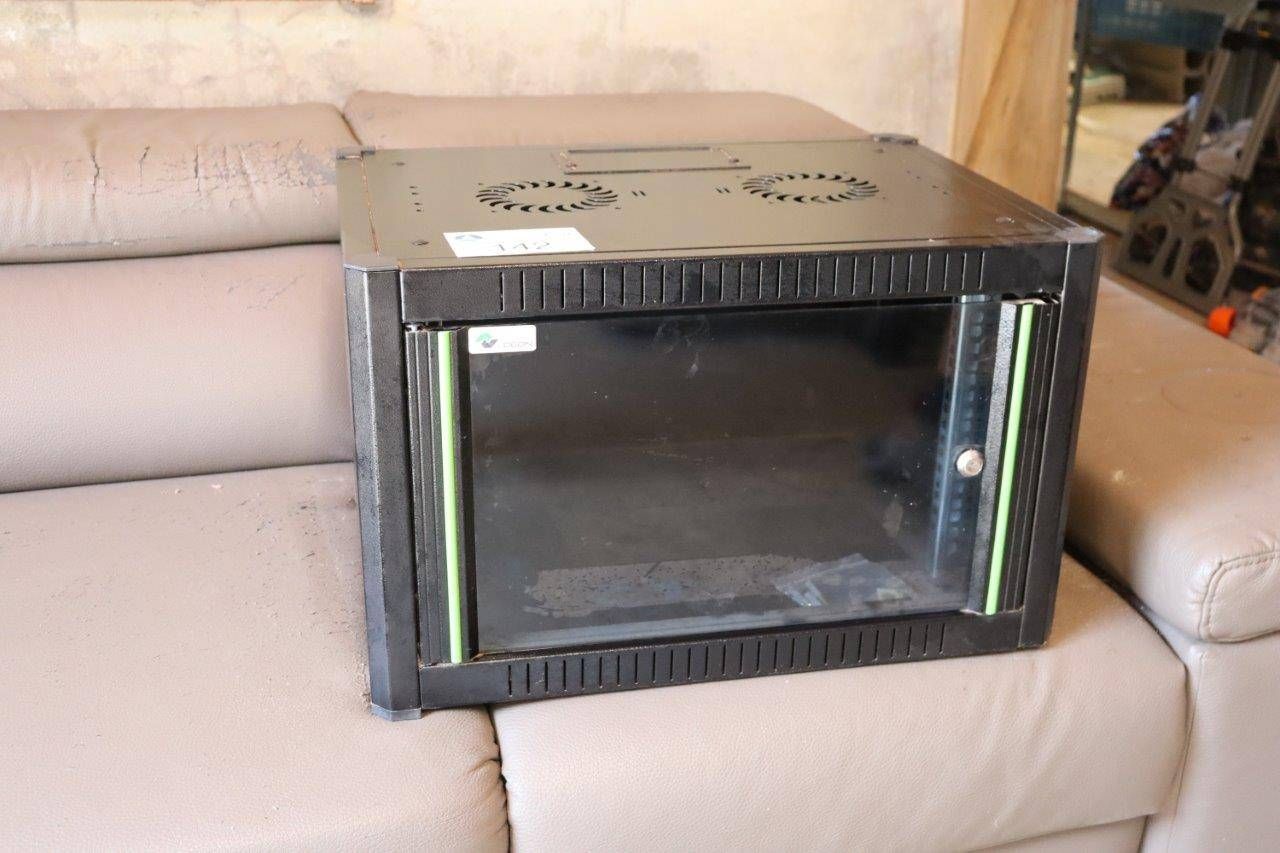 Empty data cabinet/network cabinet Logon