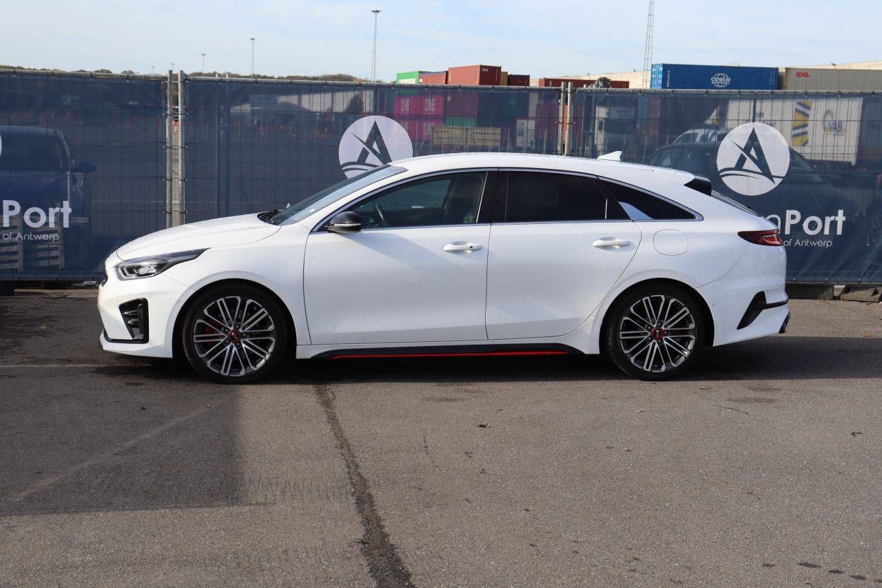 Passenger car Kia ProCeed Petrol 140hp 2019 (Margin)