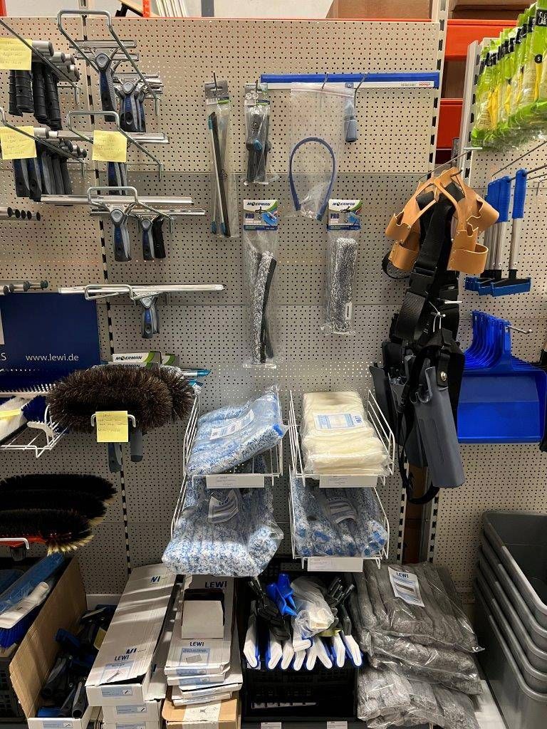 Party of cleaning tools Lewi