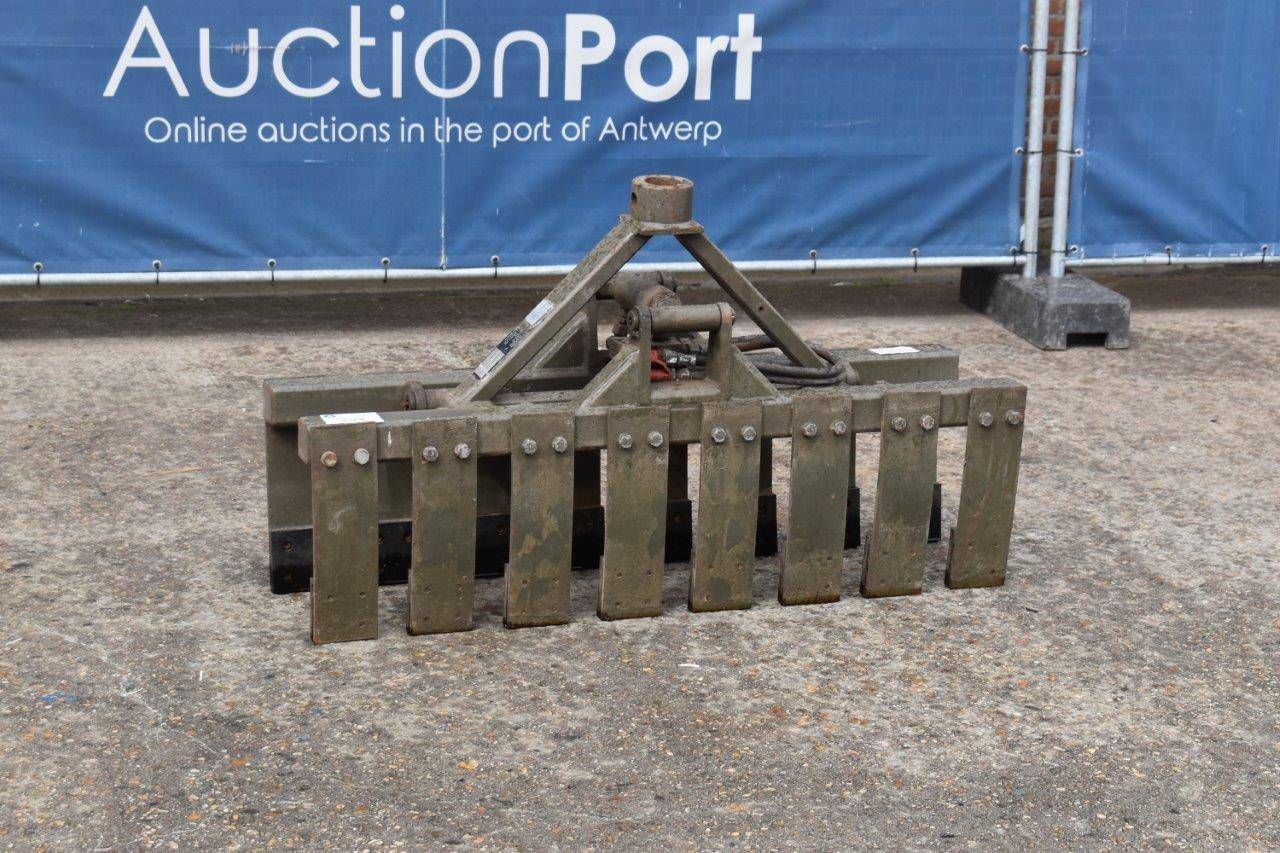 Grab for truck crane