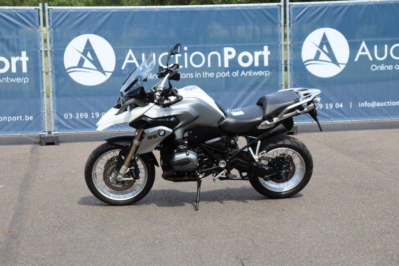 Motorcycle BMW R1200GS Petrol 2016