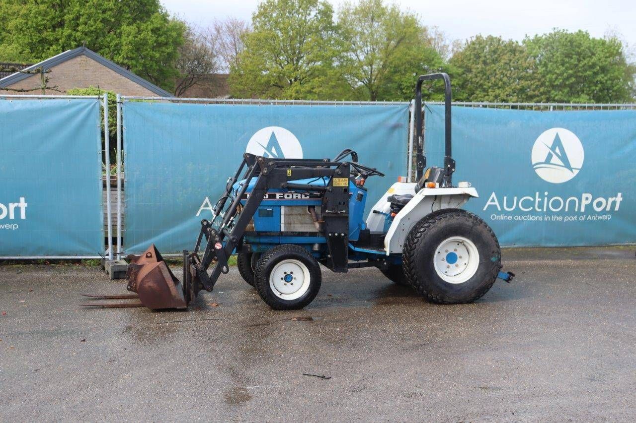 FORD 1520 トラクター