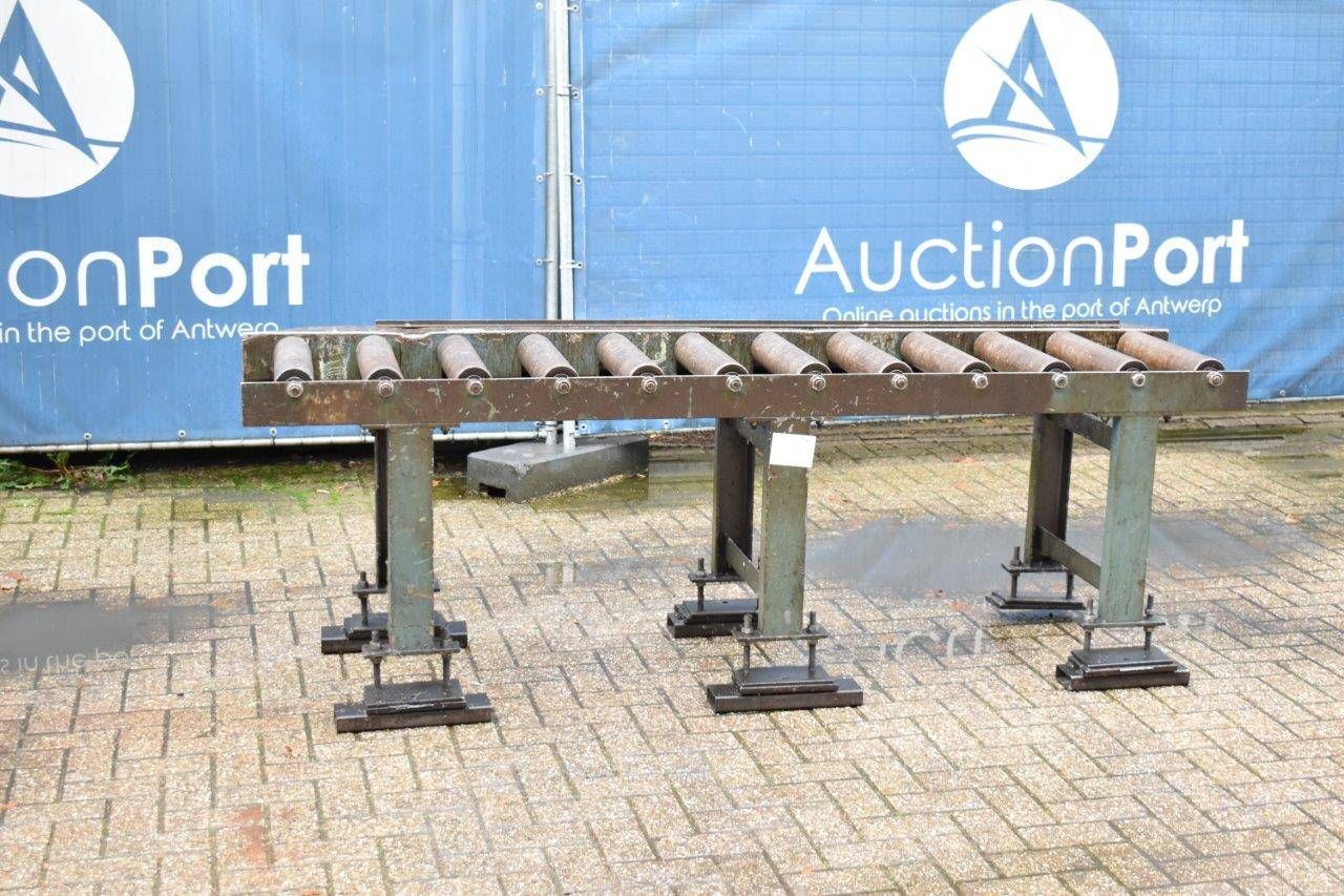 Roller table