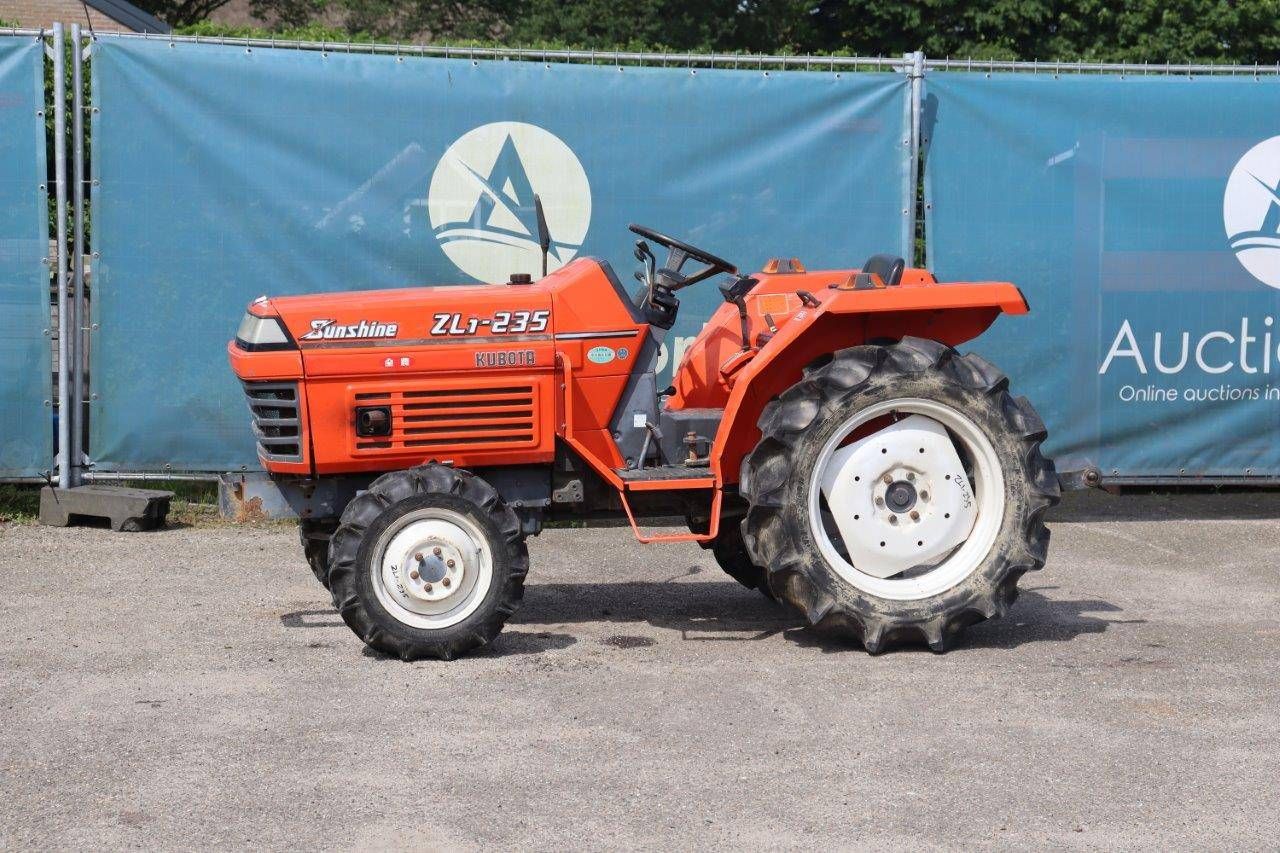 Mini tractor Kubota Sunshine ZL1-235 Diesel 22.7hp