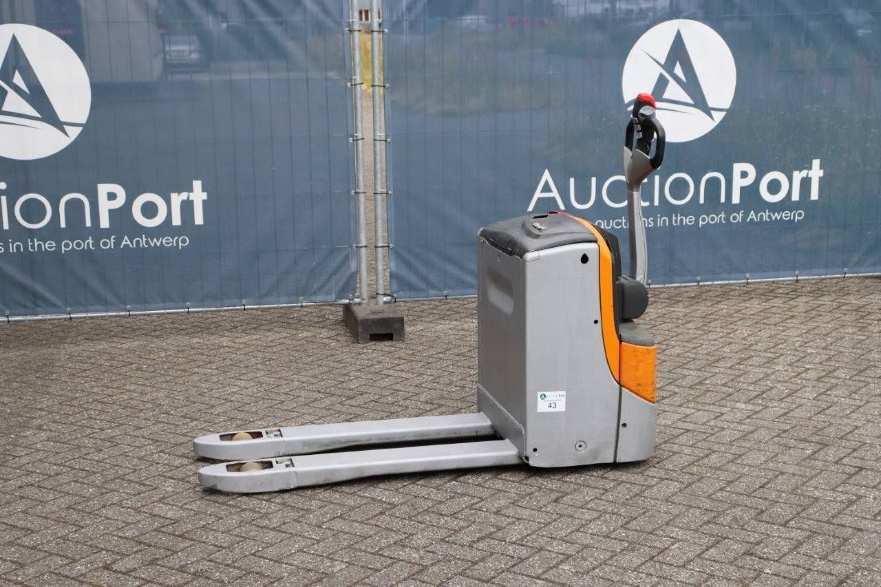Pallet truck Still Electric 2017