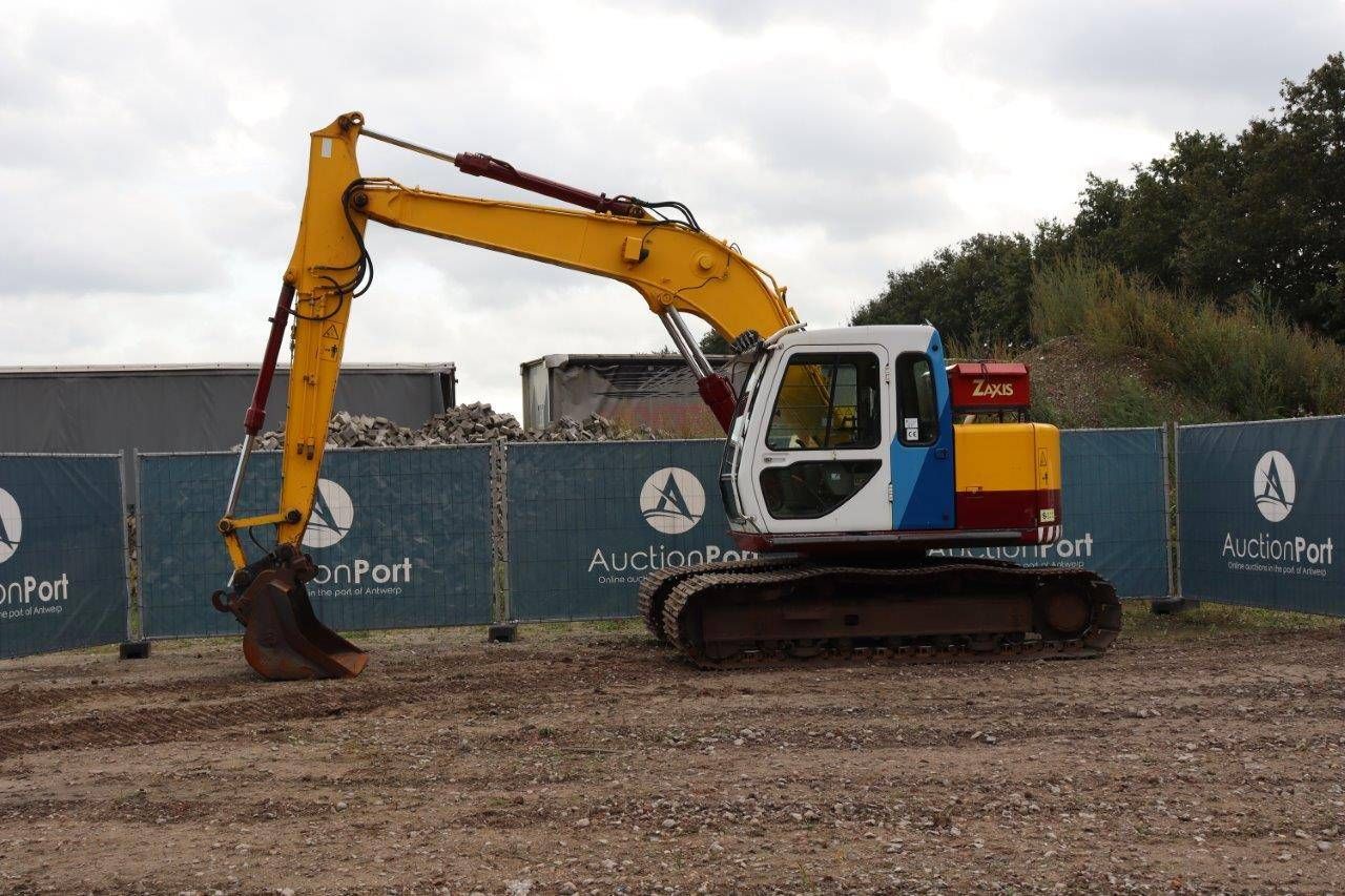 Crawler excavator Kato HD 513MR11 Diesel 2010