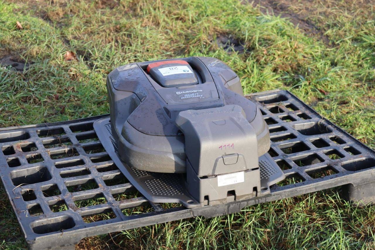 Robotic lawn mower Husqvarna CS P15 2018