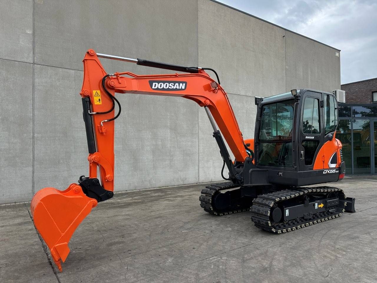 Doosan DX55-9C Diesel-Midi-Bagger 2019