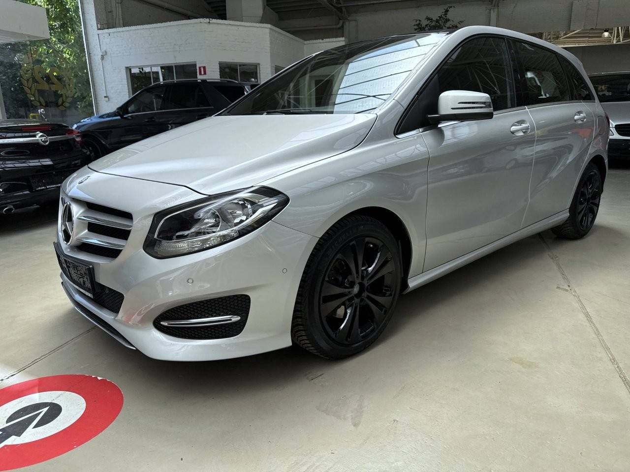 Mercedes-Benz B 200 CDI 4MATIC Diesel 136 hp 2015 passenger car