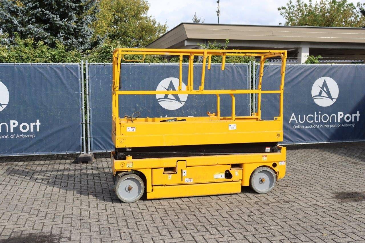 Scissor lift Haulotte Compact 8 Electric 8m 2008