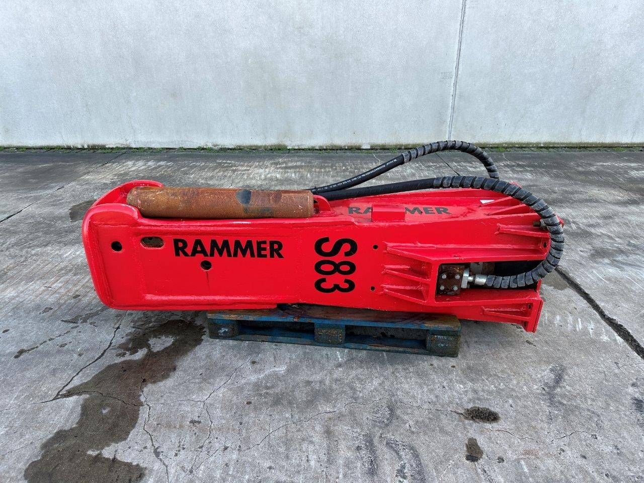 Demolition hammer Rammer S83 with chisel