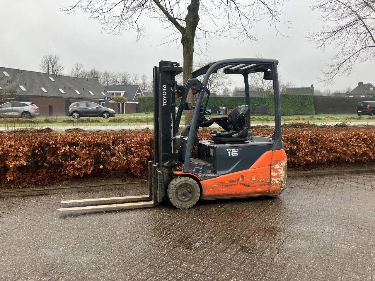 Forklift Toyota 8FBET16 Electric 1600kg 5.5m 2012