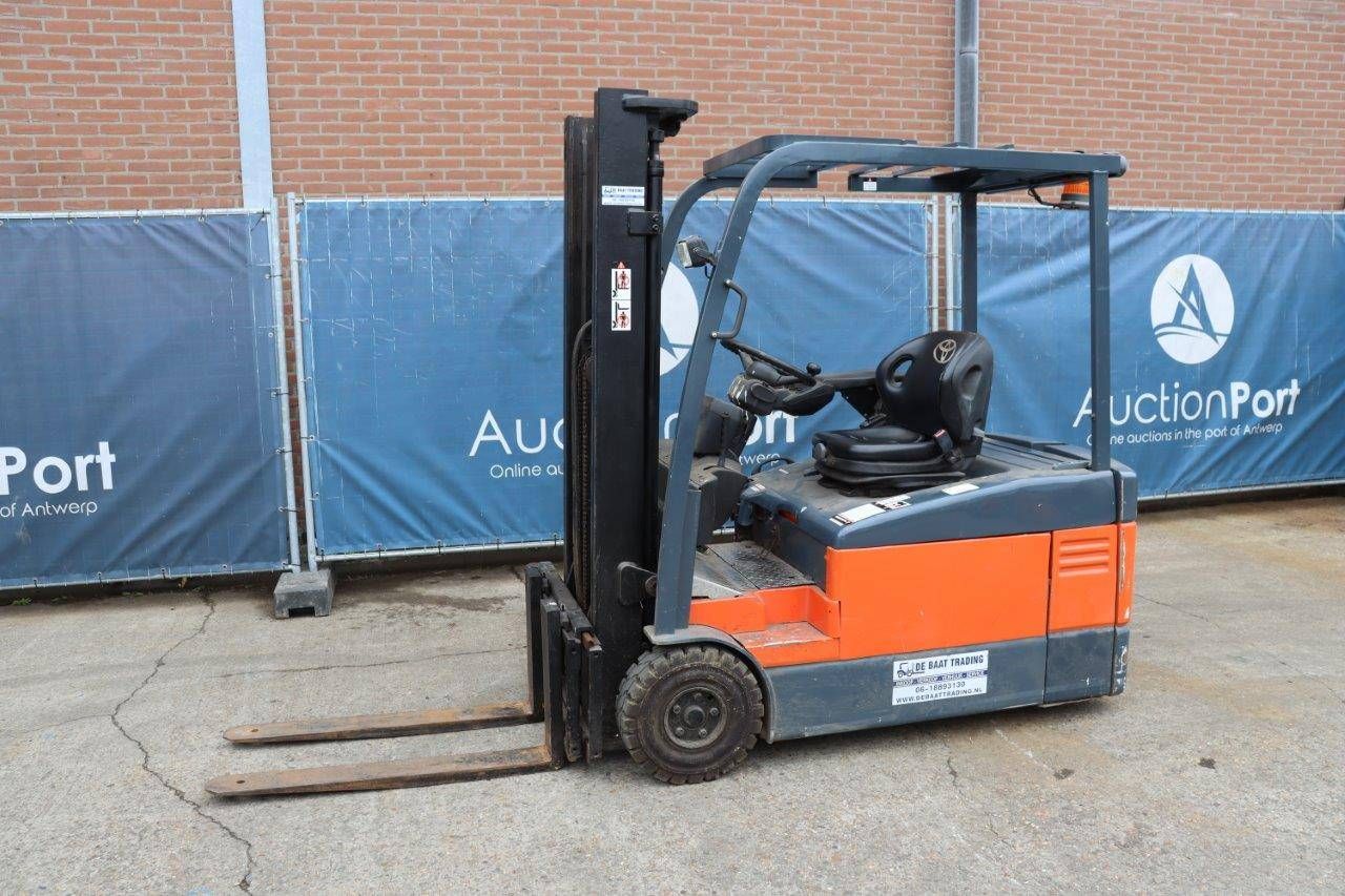 Forklift Toyota Electric