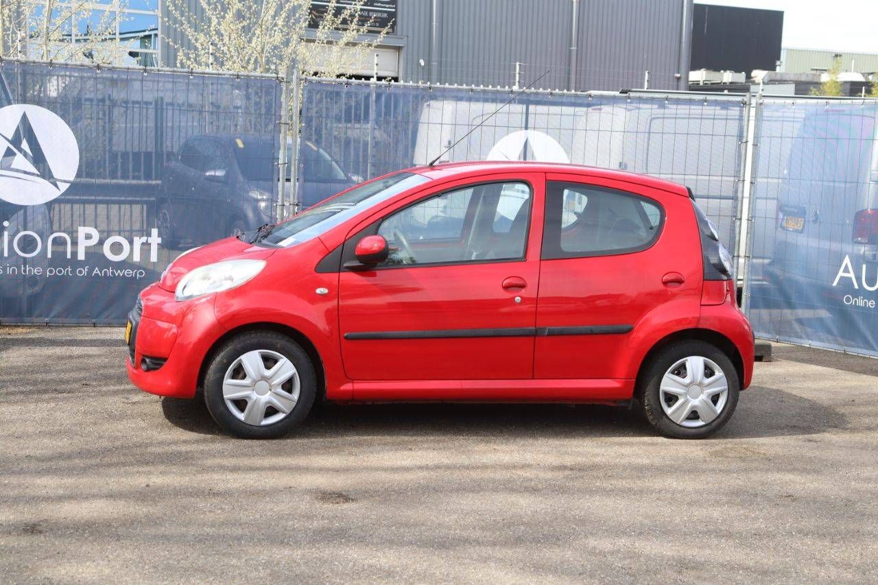 Passenger car Citroën C1 Petrol 68hp 2012 (Margin)